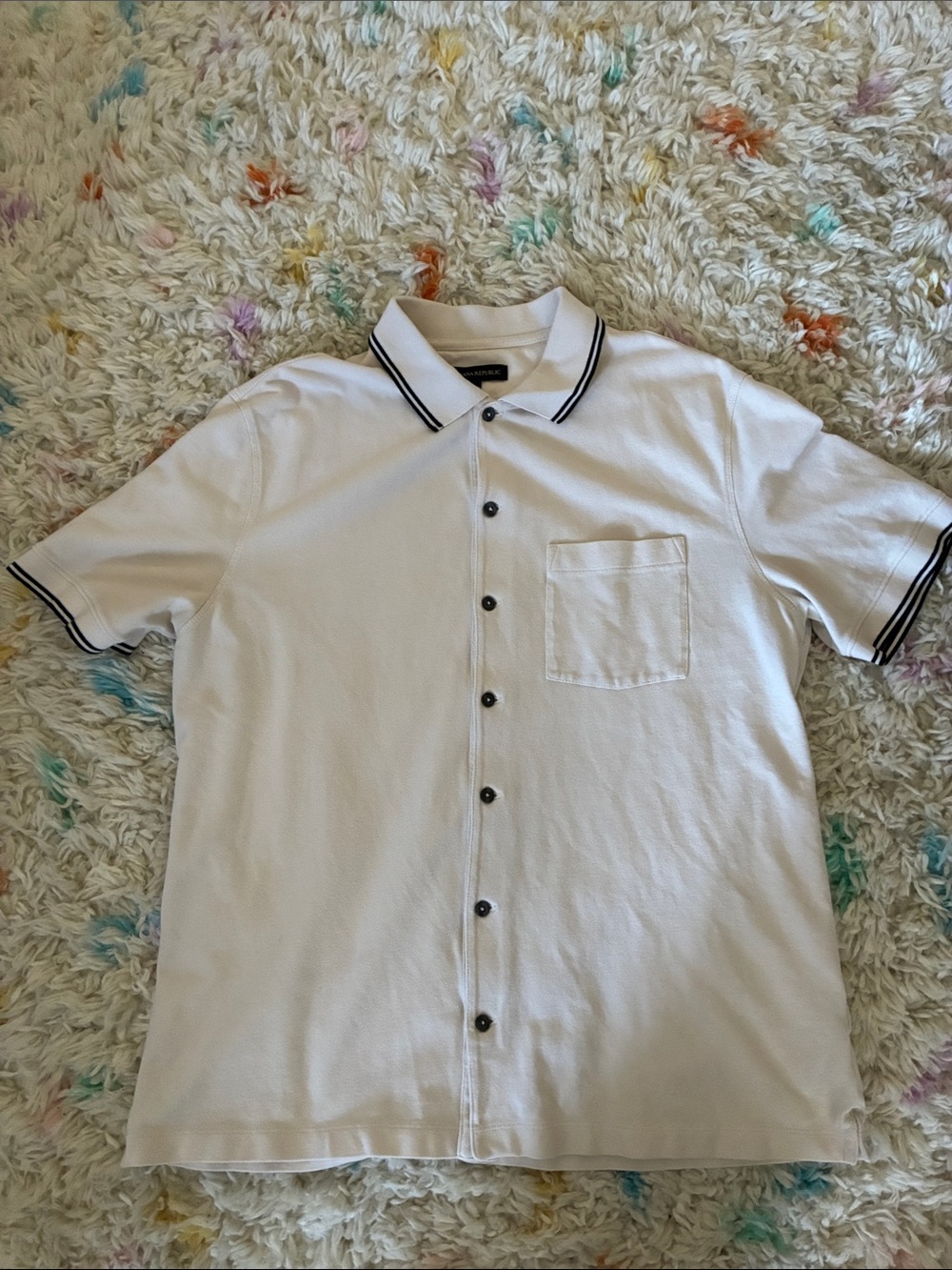 Banana Republic White Short-Sleeve Button-Down Shirt with Black Trim